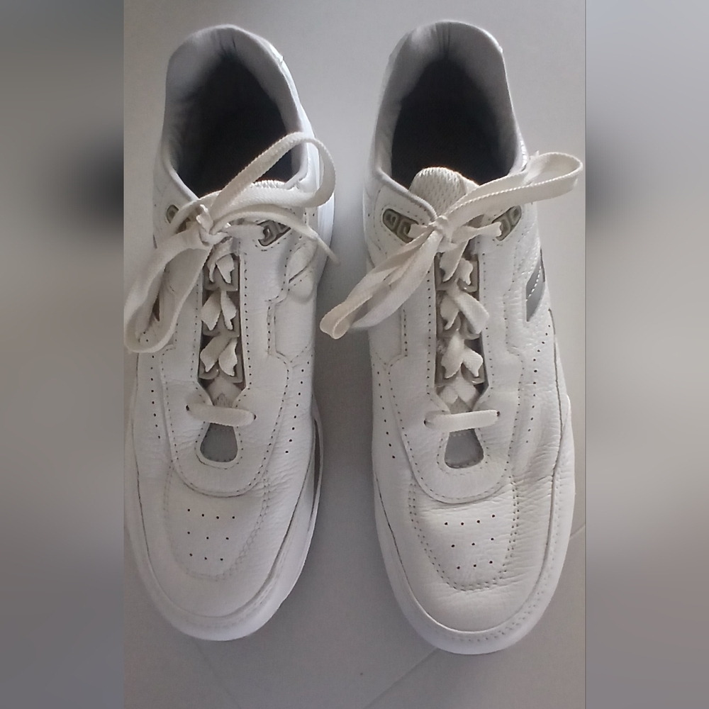 Men's SAS Sneakers Lace Up Shoes Sz 11 Tripad Comfort Soft Step